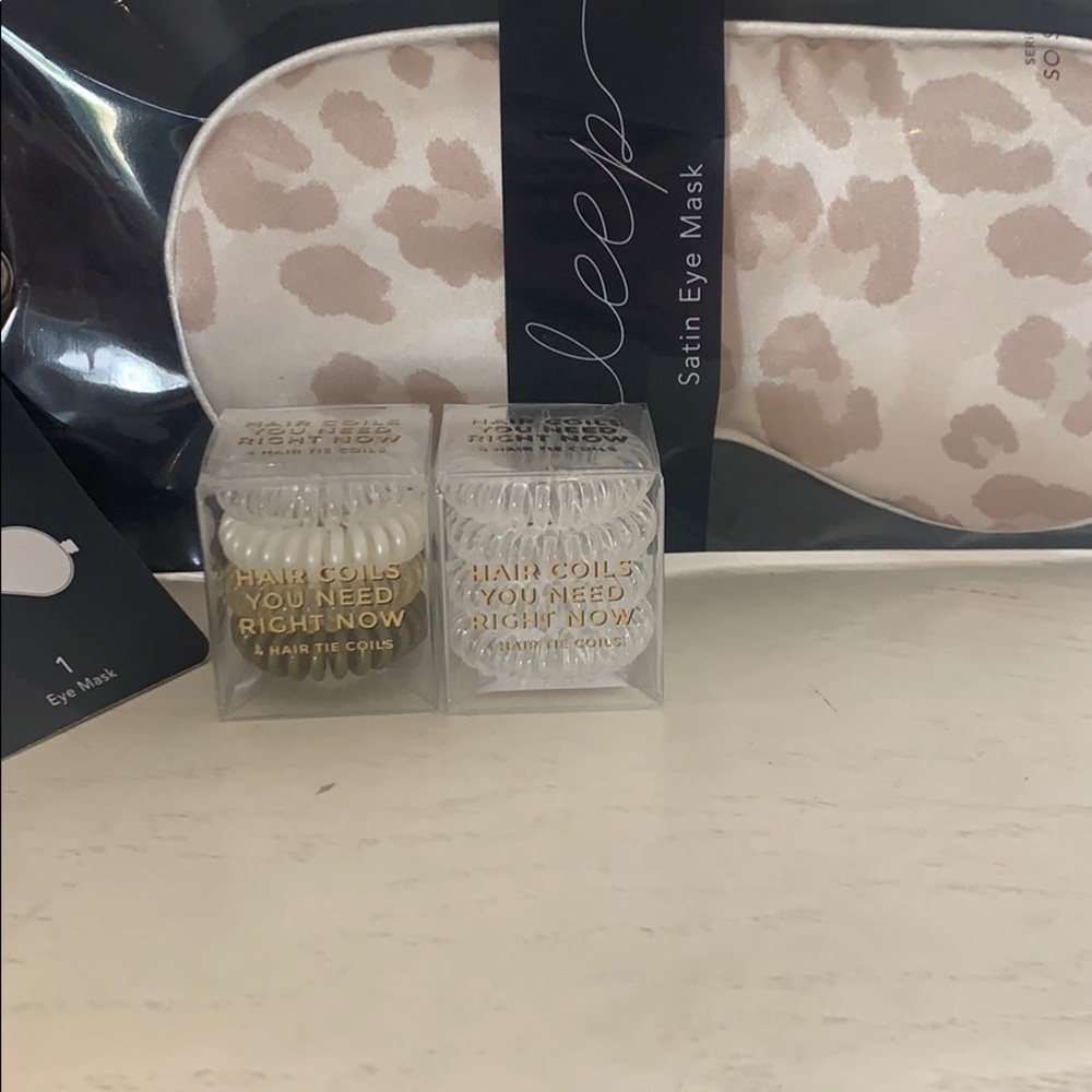 Kitsch Sleep Mask + Kitsch Hair Coils